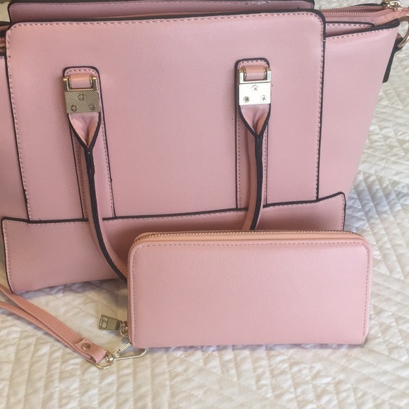 Pink Purse. Never used. - Picture 2 of 6